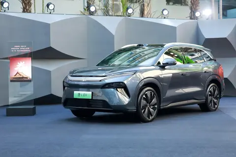 比亚迪大唐曝光，欲进军高端市场，但定价恐怕难上去