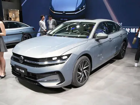 大众迈腾再优惠！最高达6.5万，车主：早知道晚点买了